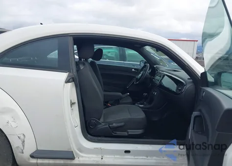 2013 Volkswagen Beetle 2.5L Entry z USA, uszkodzony, nr VIN 3VWFP7AT8DM652808